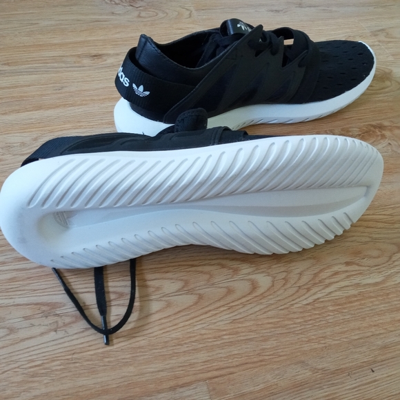 🔥NWT adidas Tubular Viral (W) Sneakers - Picture 4 of 7